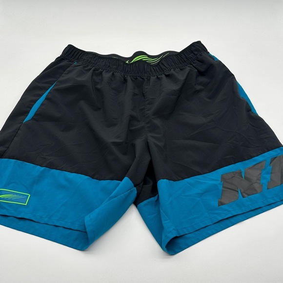 NIKE Sport Clash Logo Training Shorts Medium Black Green Abyss - Picture 1 of 6